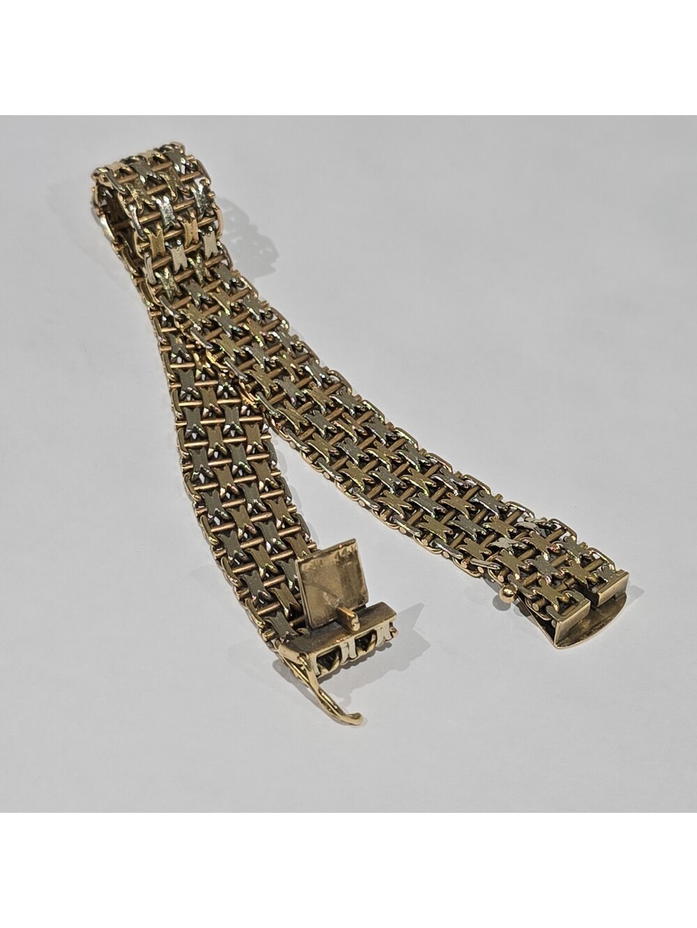 Vintage 14k solid gold X-link bracelet